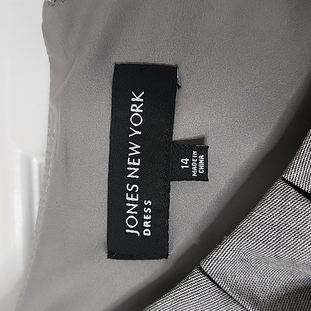 JONES NEW YORK WOMAN'S DRESS - Picture 10 of 12